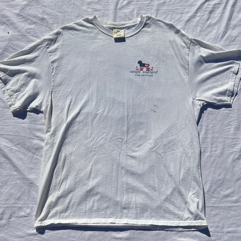 Men's Simply Southern Collection Light White Short Sleeve Tee With A L SizeXL